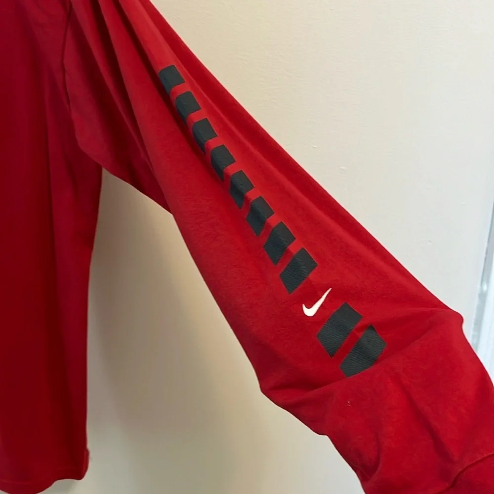 Nike basketball swoosh tee shirt size XL 18-20 red long sleeve cotton Spellout